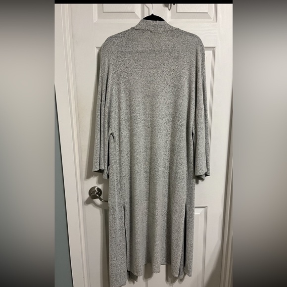 American Threads Long Cardigan - Picture 2 of 8